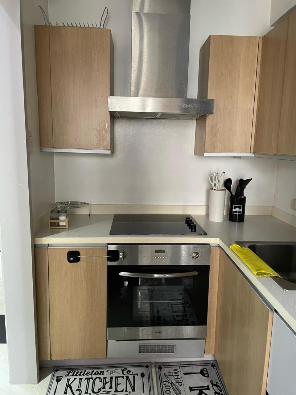 Cozy 2-Bedroom At South Of Market Soma Bgc Near Sm Aura, Market! Market! & Bonifacio High Street Taguig Buitenkant foto