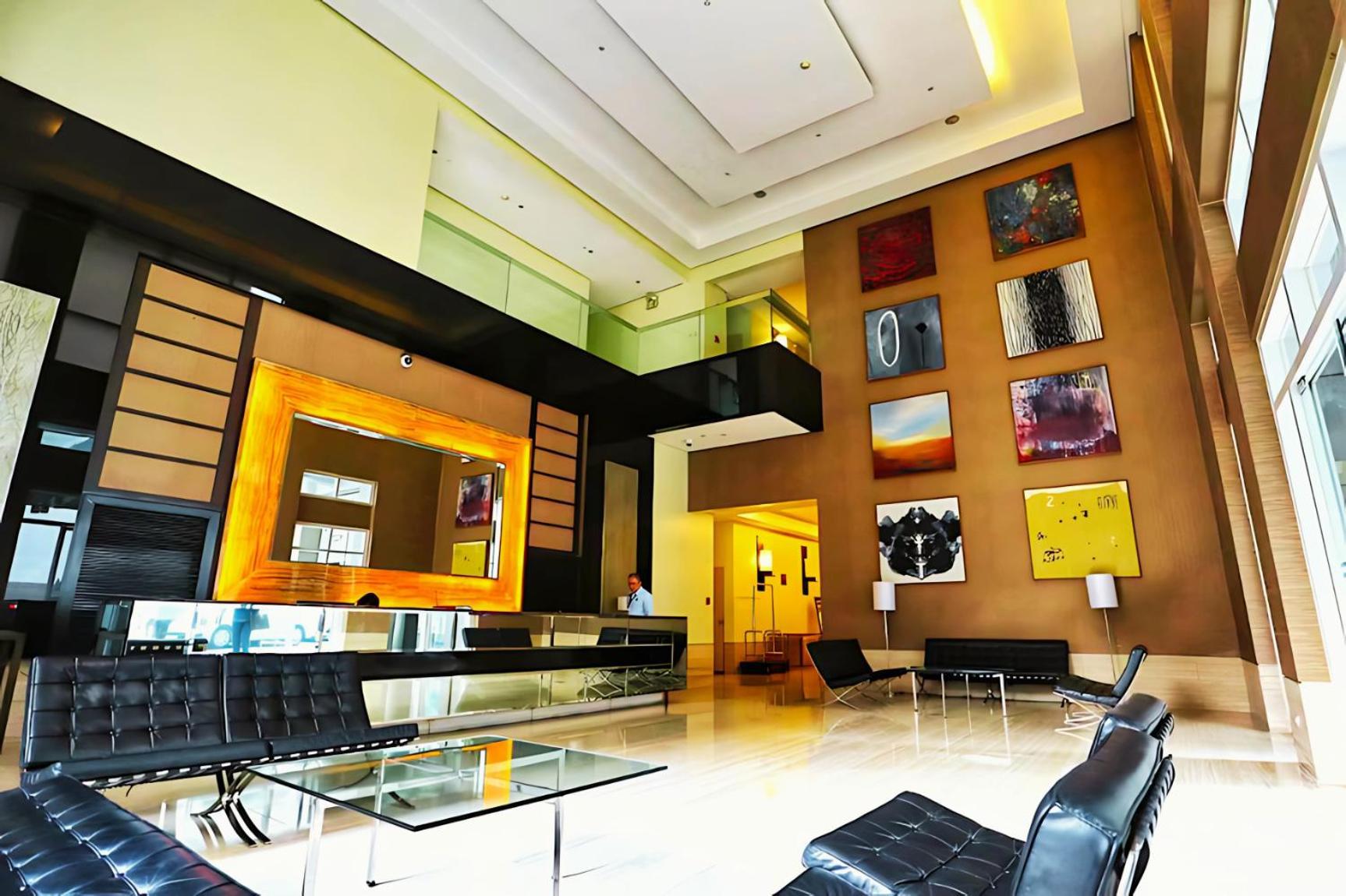 Cozy 2-Bedroom At South Of Market Soma Bgc Near Sm Aura, Market! Market! & Bonifacio High Street Taguig Buitenkant foto