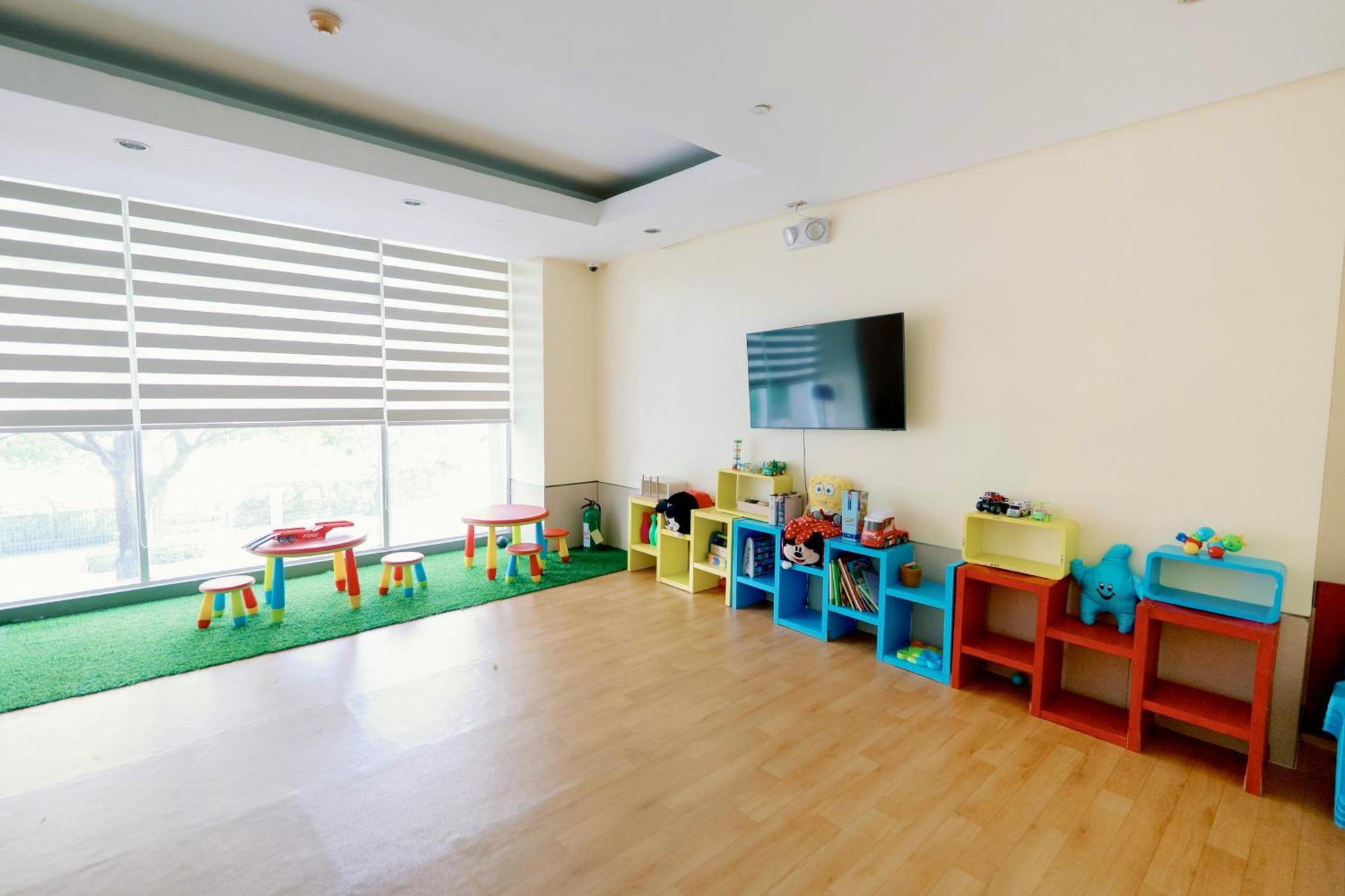 Cozy 2-Bedroom At South Of Market Soma Bgc Near Sm Aura, Market! Market! & Bonifacio High Street Taguig Buitenkant foto