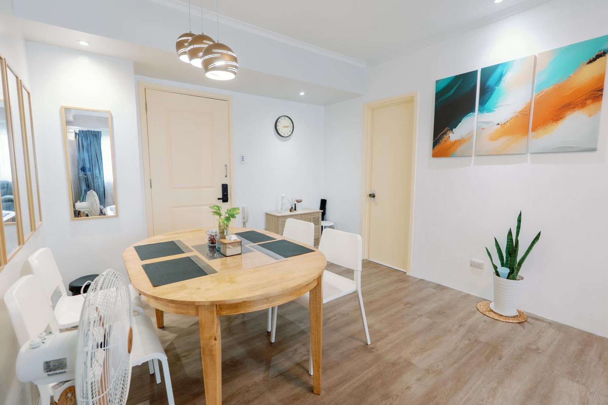 Cozy 2-Bedroom At South Of Market Soma Bgc Near Sm Aura, Market! Market! & Bonifacio High Street Taguig Buitenkant foto