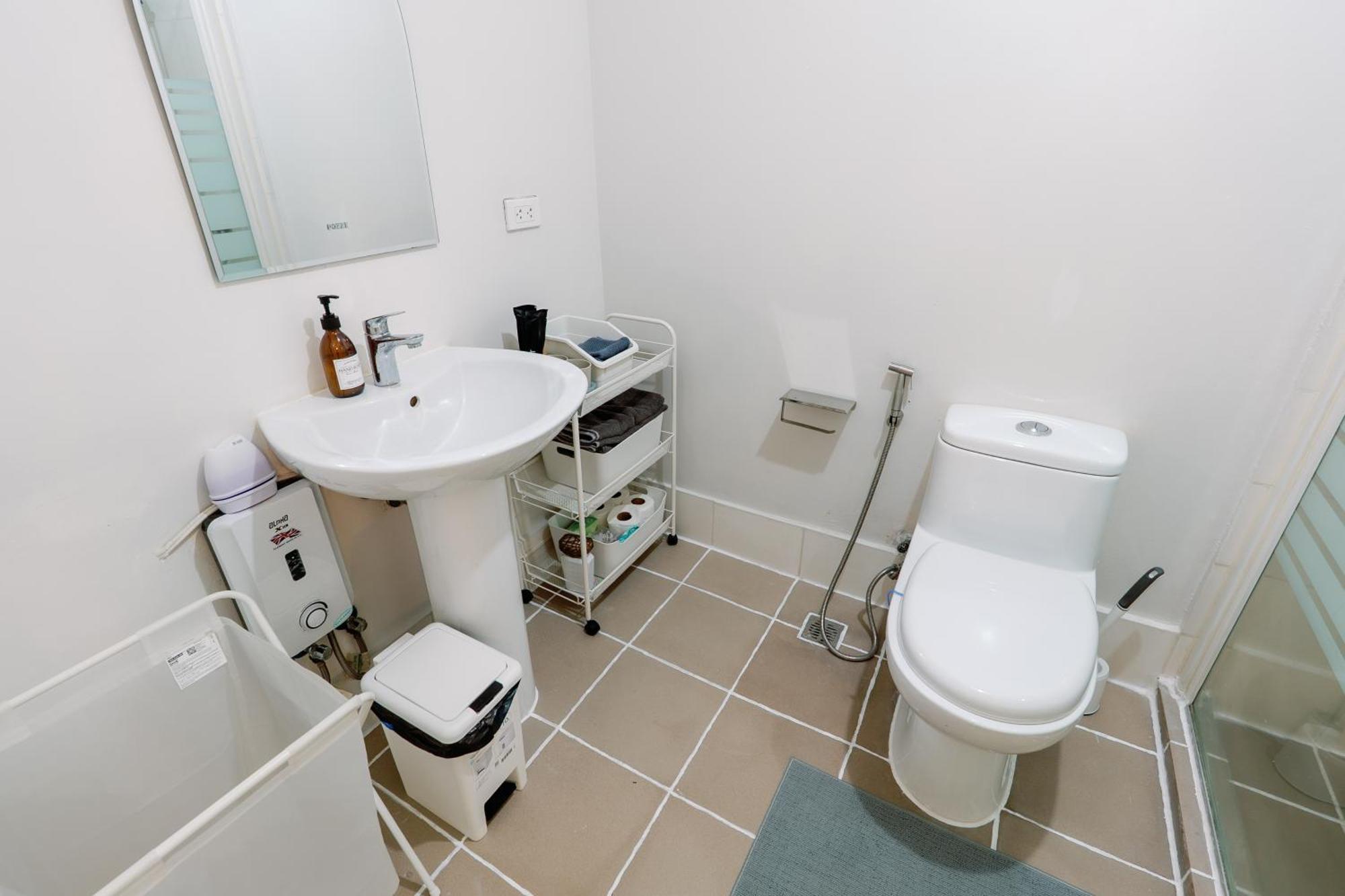 Cozy 2-Bedroom At South Of Market Soma Bgc Near Sm Aura, Market! Market! & Bonifacio High Street Taguig Buitenkant foto